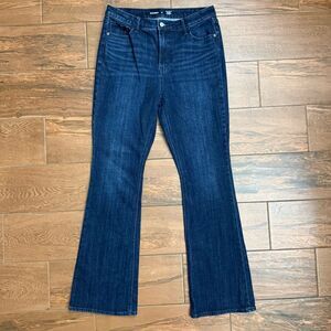 Old Navy Extra High Rise Flare Secret Smooth Pockets Size 12 TALL